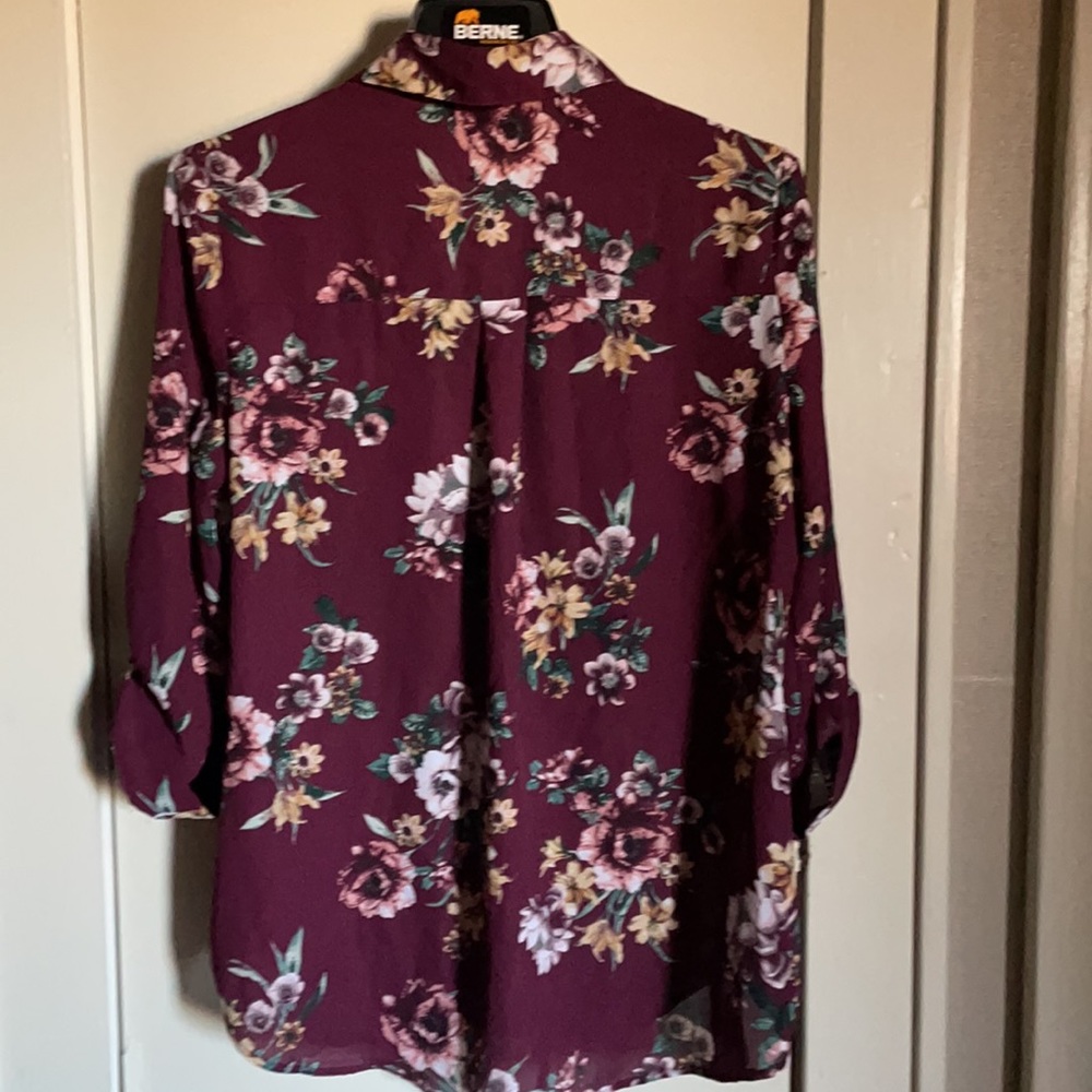 Sheer blouse - Picture 3 of 3